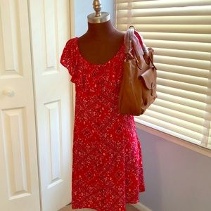 Beautiful summer dress with a tote